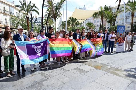 transexual cadiz|Cádiz Orgullosa teñirá la capital de arcoiris para reinvidicar los ...